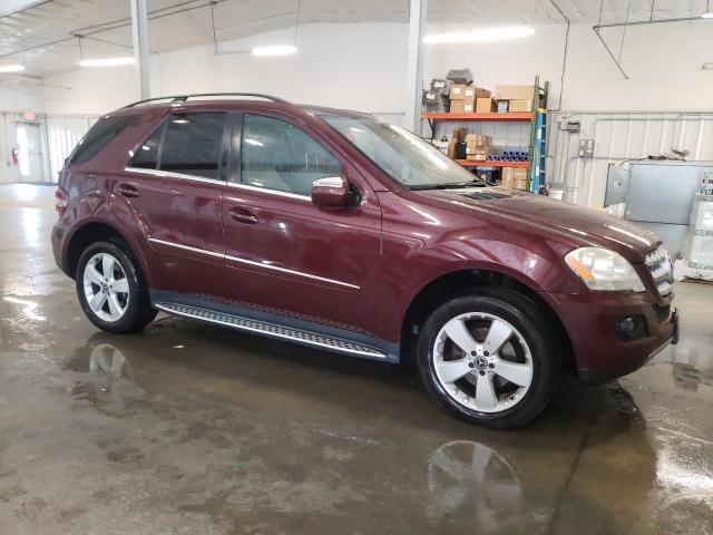 4JGBB8GB7AA558640 - 2010 MERCEDES-BENZ ML 350 4MATIC BURGUNDY photo 4