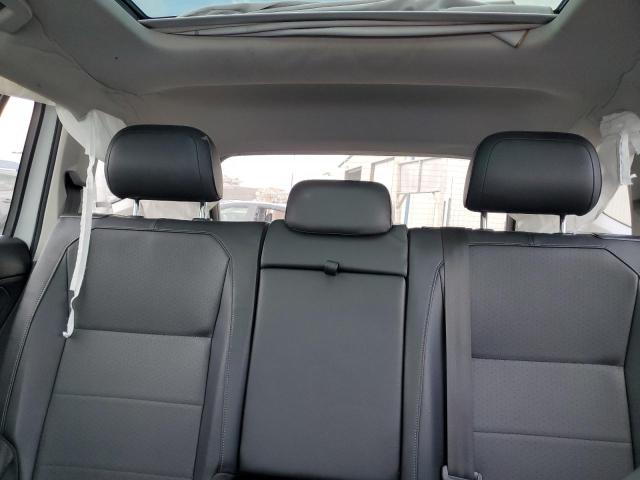 3VV3B7AX5JM090936 - 2018 VOLKSWAGEN TIGUAN SE WHITE photo 10