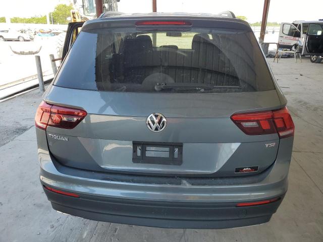 3VV1B7AX3JM027907 - 2018 VOLKSWAGEN TIGUAN S GRAY photo 6