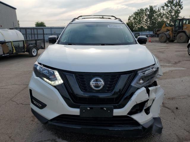 5N1AT2MV1JC721064 - 2018 NISSAN ROGUE S თეთრი ფოტო 5