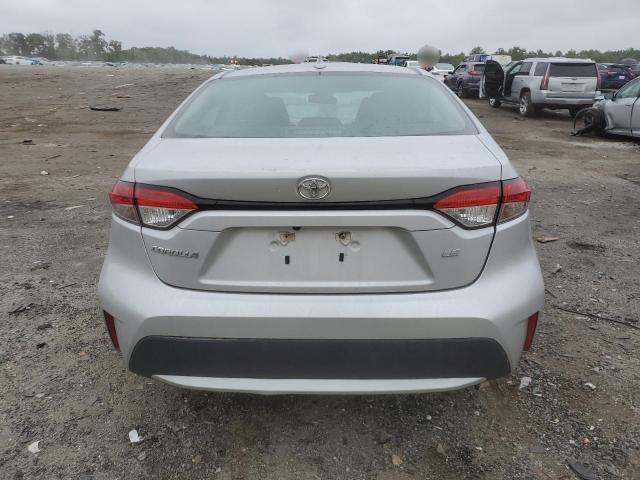 5YFEPMAE3MP193324 - 2021 TOYOTA COROLLA LE SILVER photo 6