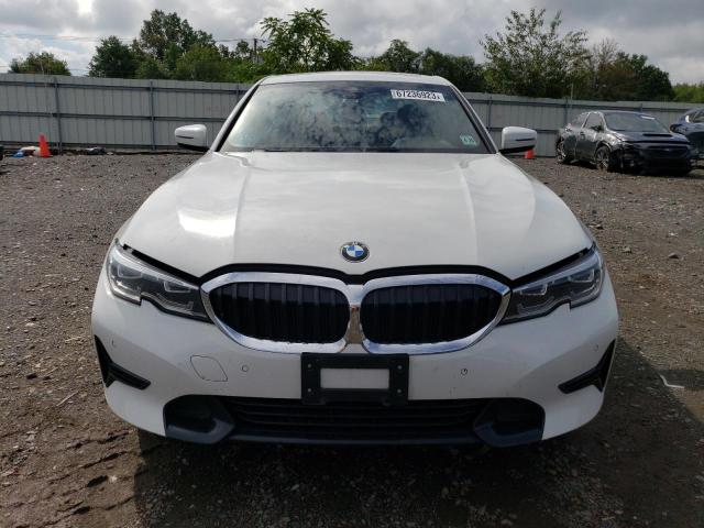 3MW5R7J02M8B76690 - 2021 BMW 330XI WHITE photo 5