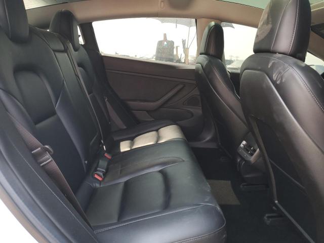 5YJ3E1EA7JF049138 - 2018 TESLA MODEL 3 Սպիտակ լուսանկար 10