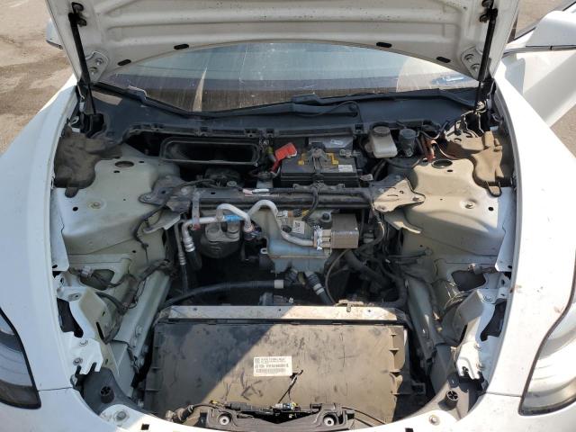 5YJ3E1EA7JF049138 - 2018 TESLA MODEL 3 Սպիտակ լուսանկար 11