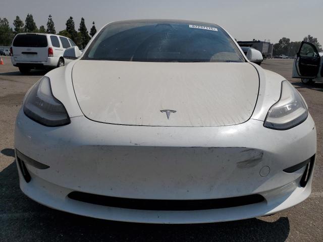 5YJ3E1EA7JF049138 - 2018 TESLA MODEL 3 Սպիտակ լուսանկար 5