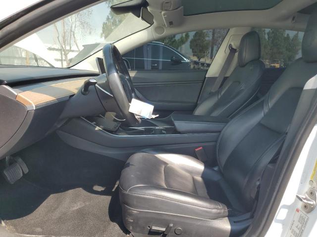 5YJ3E1EA7JF049138 - 2018 TESLA MODEL 3 Սպիտակ լուսանկար 7