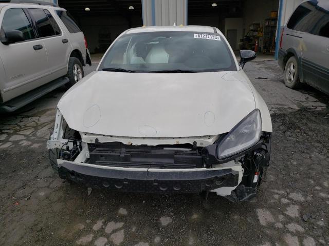 JF1ZNBE19N9754352 - 2022 TOYOTA GR 86 PREMIUM WHITE photo 5