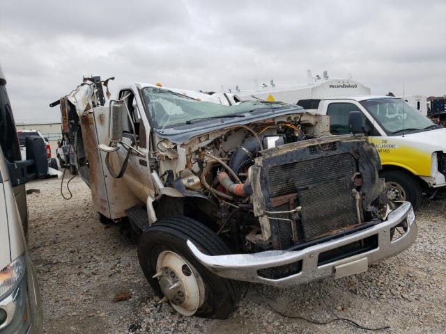 3FRWF7FL2BV092275 - 2011 FORD F750 SUPER DUTY WHITE photo 1