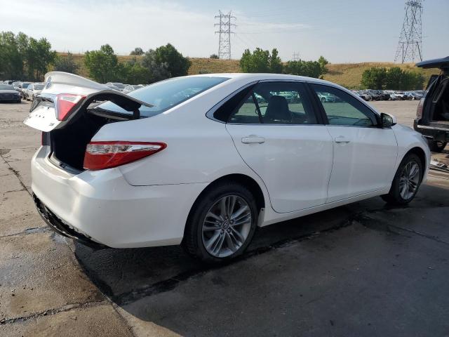 4T1BF1FK2GU265166 - 2016 TOYOTA CAMRY LE WHITE photo 3