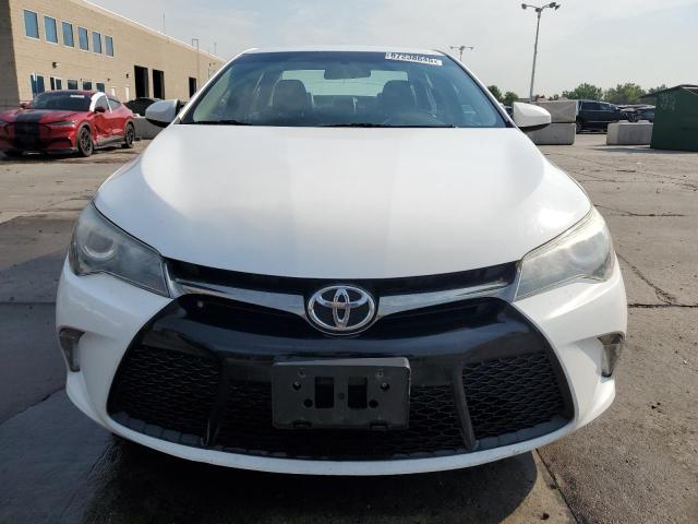 4T1BF1FK2GU265166 - 2016 TOYOTA CAMRY LE WHITE photo 5
