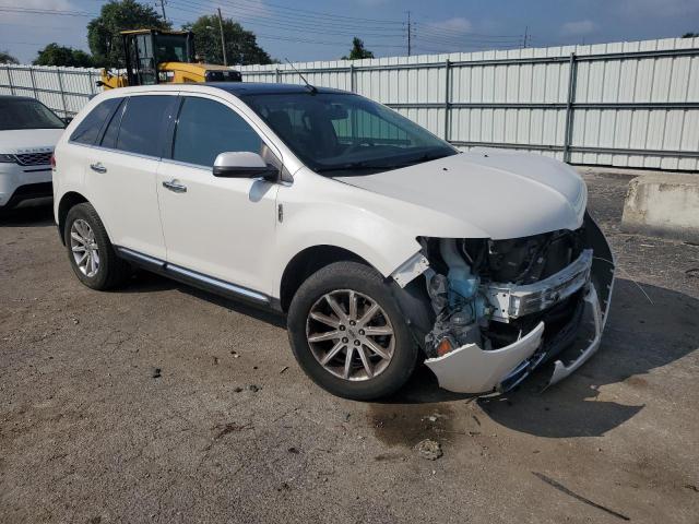 2LMDJ6JK5BBJ34666 - 2011 LINCOLN MKX WHITE photo 4