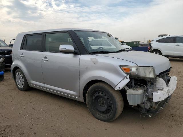 JTLZE4FE5FJ072631 - 2015 TOYOTA SCION XB SILVER photo 4