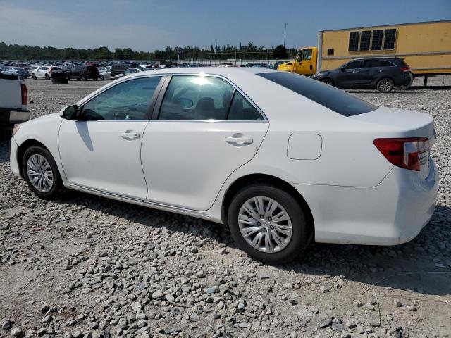 4T4BF1FK2DR302203 - 2013 TOYOTA CAMRY L WHITE photo 2