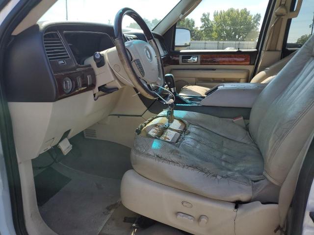 5LMFU28R83LJ31587 - 2003 LINCOLN NAVIGATOR თეთრი ფოტო 7