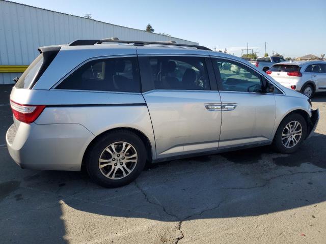 5FNRL5H62CB025105 - 2012 HONDA ODYSSEY EXL SILVER photo 3