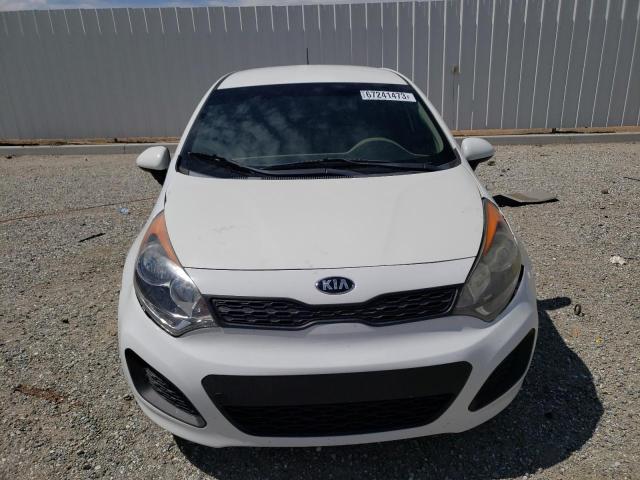 KNADM5A36D6299862 - 2013 KIA RIO LX WHITE photo 5