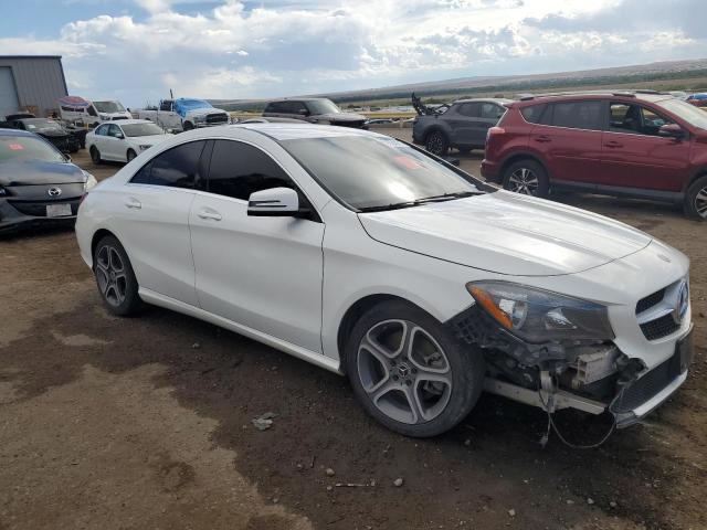 WDDSJ4EB6KN720762 - 2019 MERCEDES-BENZ CLA 250 თეთრი ფოტო 4