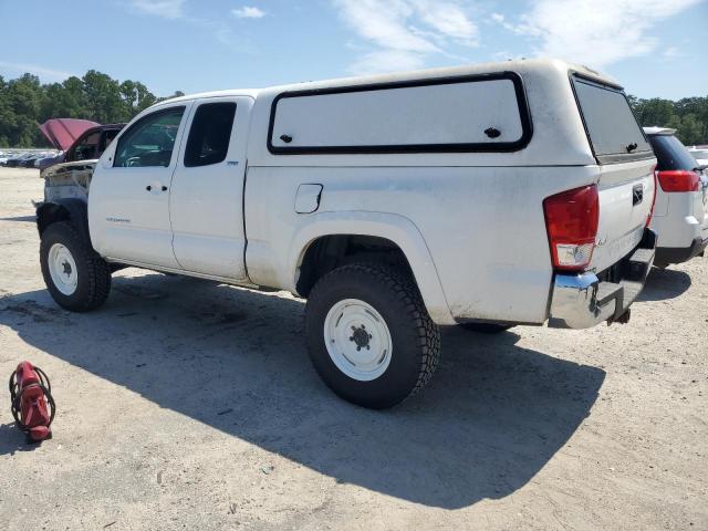 5TFSZ5AN4HX092402 - 2017 TOYOTA TACOMA ACCESS CAB WHITE photo 2