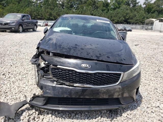 3KPFK4A79HE045819 - 2017 KIA FORTE LX BLACK photo 5