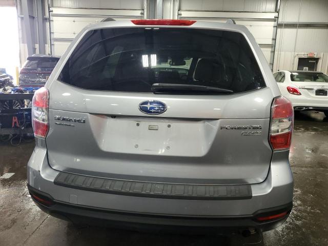 JF2SJADC5FH566585 - 2015 SUBARU FORESTER 2.5I PREMIUM 银色 照片 6