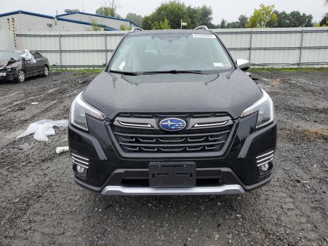 JF2SKARC3PH432732 - 2023 SUBARU FORESTER TOURING შავი ფოტო 5