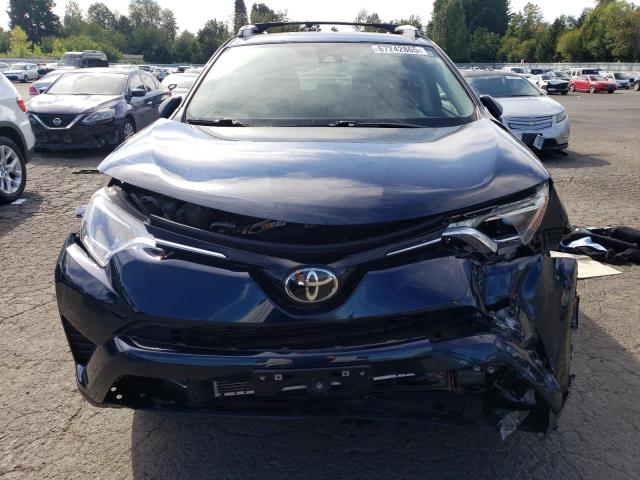 JTMBFREV7JJ189032 - 2018 TOYOTA RAV4 LE Boz foto 5