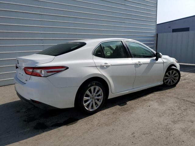 JTNB11HK9J3009146 - 2018 TOYOTA CAMRY L WHITE photo 3