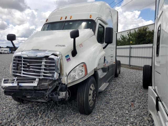3AKJGLD50FSGG5247 - 2015 FREIGHTLINER CASCADIA 125 WHITE photo 2