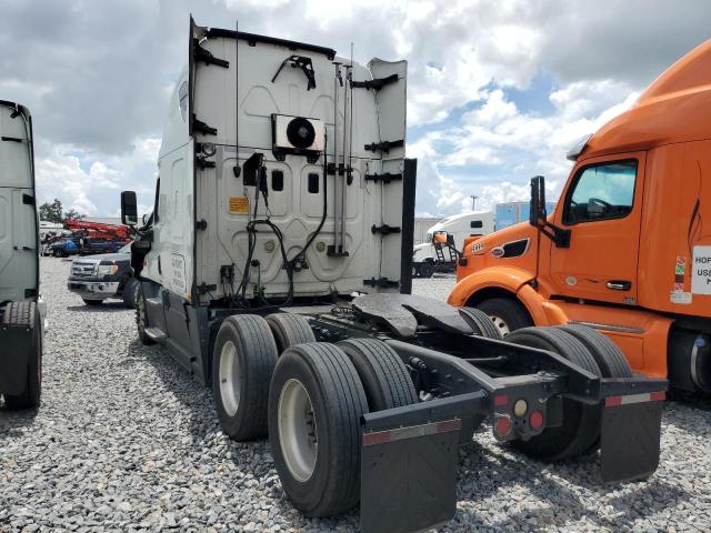 3AKJGLD50FSGG5247 - 2015 FREIGHTLINER CASCADIA 125 WHITE photo 3