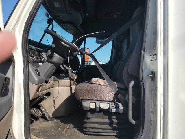 3AKJGLD50FSGG5247 - 2015 FREIGHTLINER CASCADIA 125 WHITE photo 9