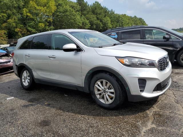 5XYPGDA57LG612089 - 2020 KIA SORENTO S SILVER photo 4