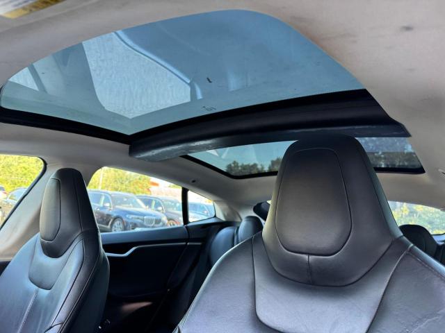 5YJSA1CG5DFP18929 - 2013 TESLA MODEL S 红色 照片 9