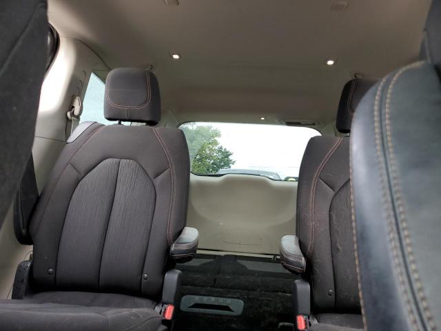 2C4RC1DGXHR655019 - 2017 CHRYSLER PACIFICA TOURING GRAY photo 10