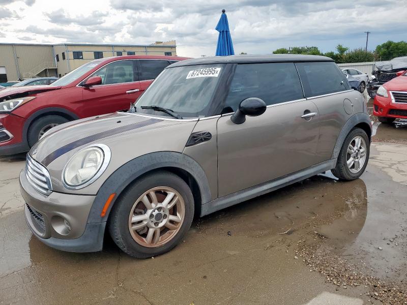 2013 MINI COOPER, 