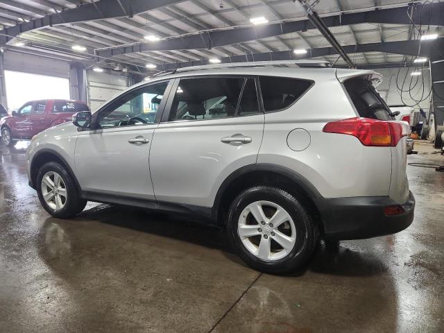 2T3WFREV3DW060325 - 2013 TOYOTA RAV4 XLE 银色 照片 2
