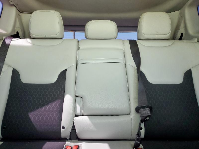 3C4NJCBB5KT726090 - 2019 JEEP COMPASS LATITUDE Beyaz fotoğraf 10