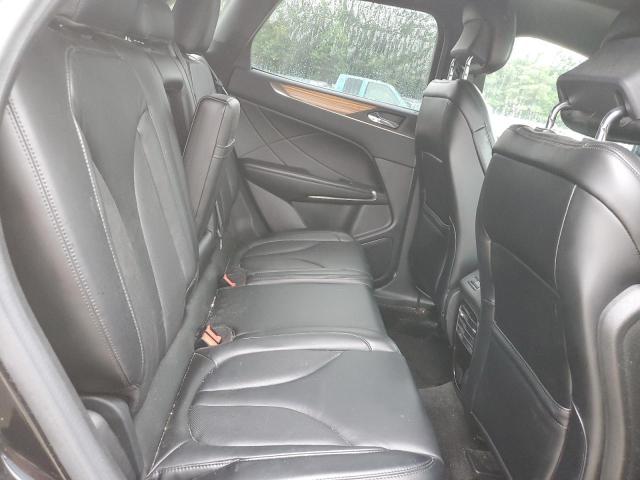 5LMTJ2DH7GUJ21402 - 2016 LINCOLN MKC SELECT BLACK photo 11