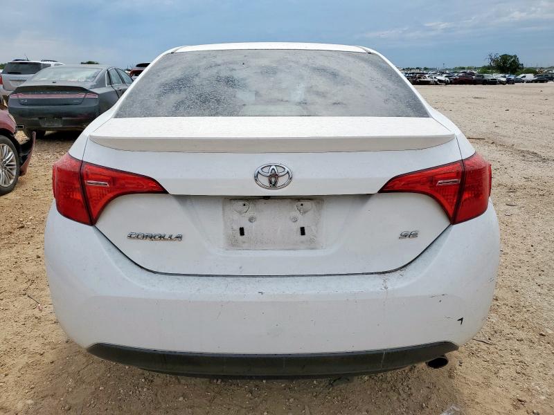 5YFBURHE7JP787439 - 2018 TOYOTA COROLLA L WHITE photo 6