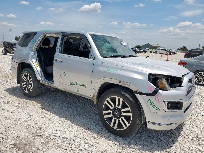 JTEZU5JR4J5165863 - 2018 TOYOTA 4RUNNER SR5 SILVER photo 4
