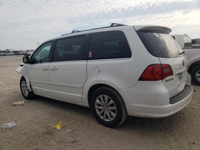 2C4RVABG1CR354225 - 2012 VOLKSWAGEN ROUTAN SE WHITE photo 2