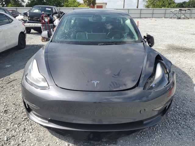5YJ3E1EB9NF309277 - 2022 TESLA MODEL 3 灰色 照片 5