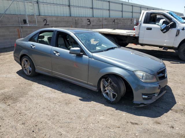 WDDGF8BB1CA725055 - 2012 MERCEDES-BENZ C 300 4MATIC GRAY photo 4