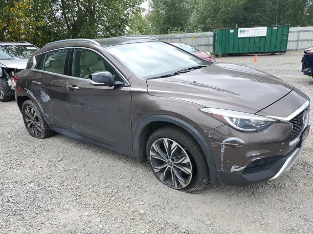 SJKCH5CR7KA011763 - 2019 INFINITI QX30 LUXE BROWN photo 4