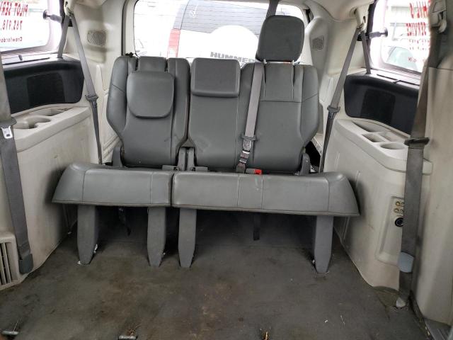 2V4RW3DG6BR621837 - 2011 VOLKSWAGEN ROUTAN SE SILVER photo 10