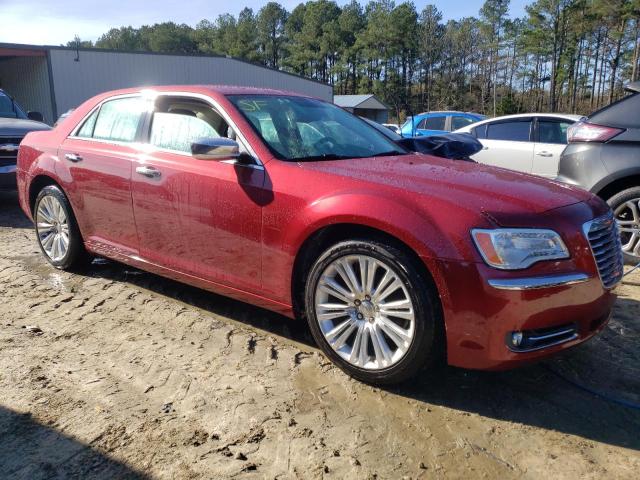 2C3CA5CG1BH529024 - 2011 CHRYSLER 300 LIMITED RED photo 4