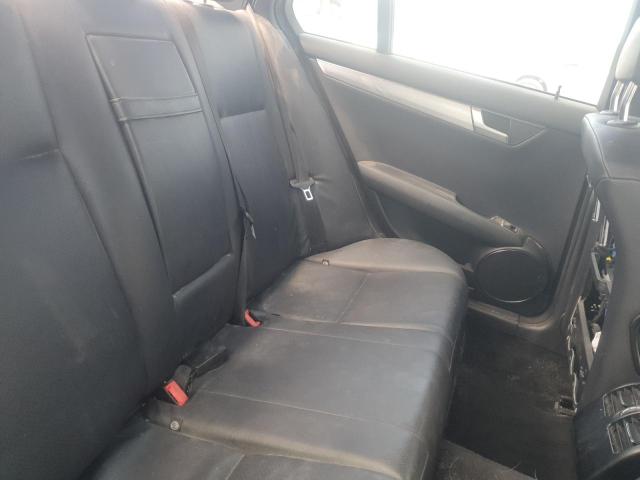 WDDGF8BB8CA701996 - 2012 MERCEDES-BENZ C 300 4MATIC WHITE photo 10