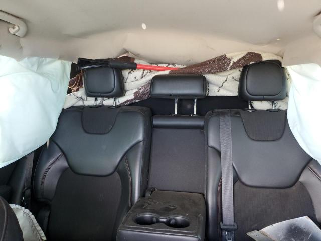 1C4PJMBS2HW632475 - 2017 JEEP CHEROKEE TRAILHAWK WHITE photo 10