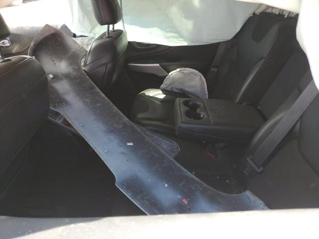 1C4PJMBS2HW632475 - 2017 JEEP CHEROKEE TRAILHAWK WHITE photo 11