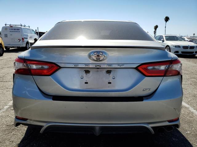 JTNB11HKXJ3026800 - 2018 TOYOTA CAMRY L 银色 照片 6