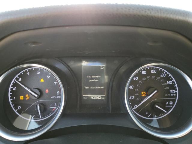 JTNB11HKXJ3026800 - 2018 TOYOTA CAMRY L 银色 照片 9